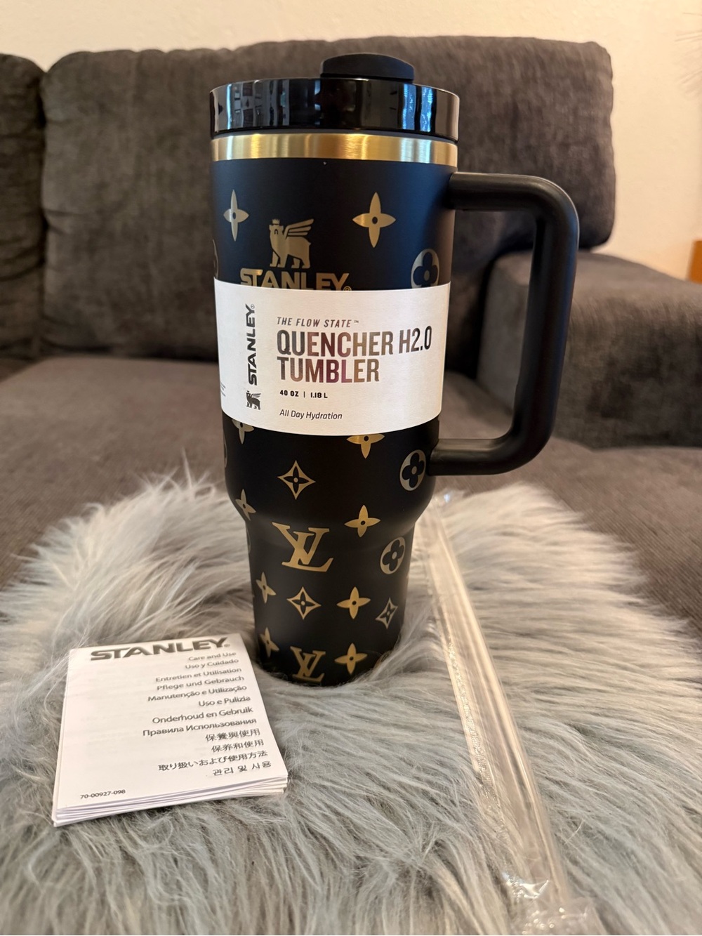 Stanley Black & Gold Quencher H2.0 Travel Mug with Handle 40oz